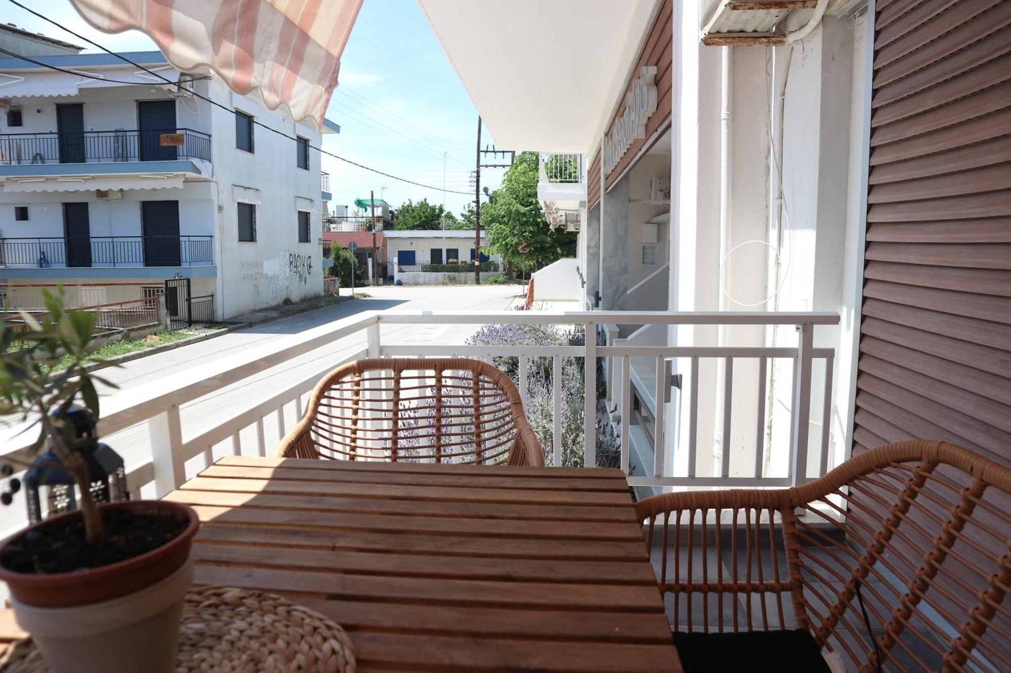 Grandma Mary'S Apartment Nea Playia Exterior photo